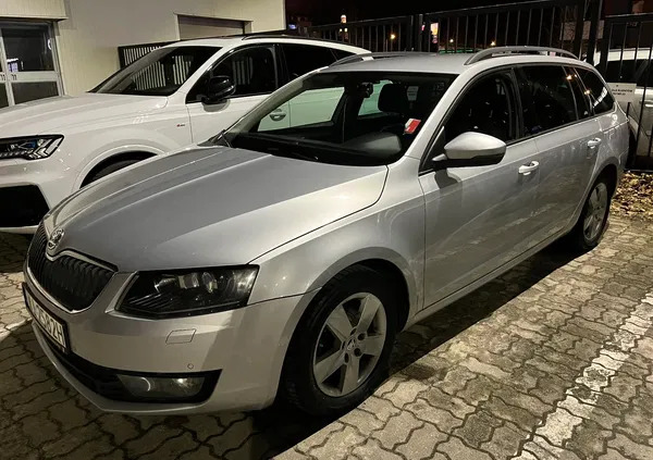 warszawa Skoda Octavia cena 35000 przebieg: 234000, rok produkcji 2015 z Warszawa